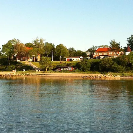 Loff Holiday Houses * 아벤라